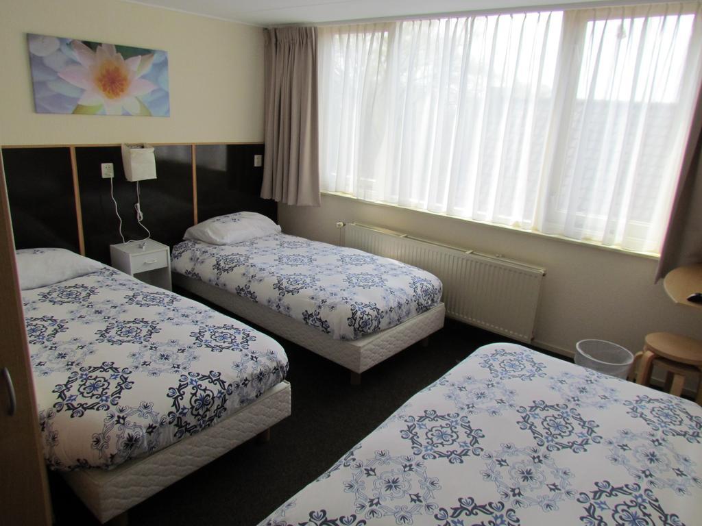 Hotel Cafe Woud Ден-Хелдер Экстерьер фото
